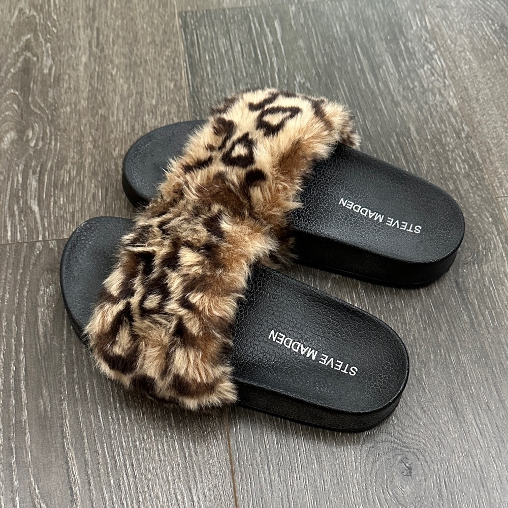 Steve Madden Leopard Fur Slide sandals